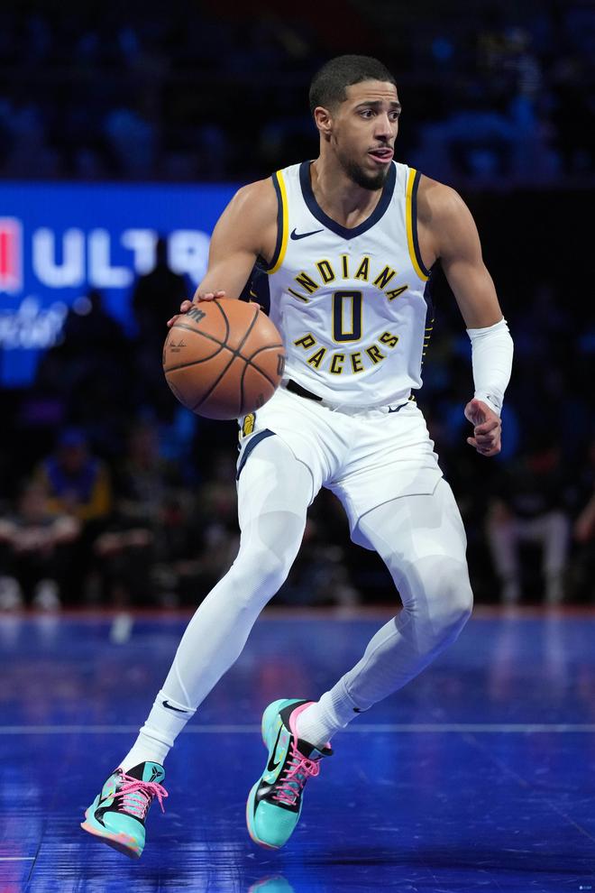 KAIYUN-哈兰德连续二十场比赛得分超过高光表现，湖人挑战极限！的简单介绍